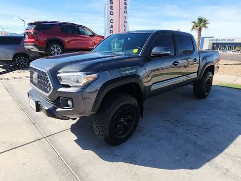 Used 2019 Toyota Tacoma TRD Off-Road w/ Technology Package image 8