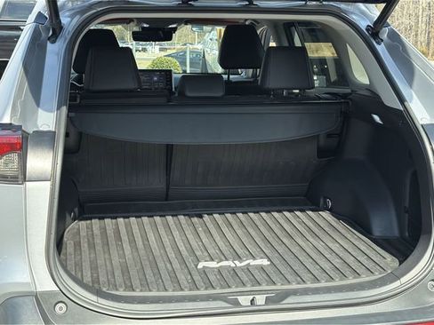 Used 2020 Toyota RAV4 Limited AWD/4WD image 40