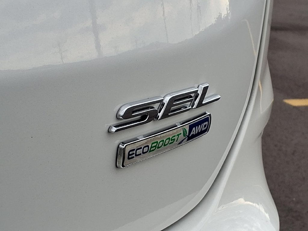 Used 2020 Ford Edge SEL w/ Convenience Package AWD/4WD image 8