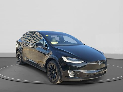 Used 2021 Tesla Model X Long Range AWD/4WD image 3