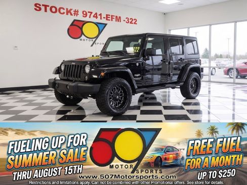 Used 2012 Jeep Wrangler Unlimited Sahara w/ Connectivity Group AWD/4WD image 1