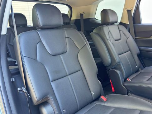 Used 2022 Kia Telluride EX w/ EX Premium Package AWD/4WD image 37