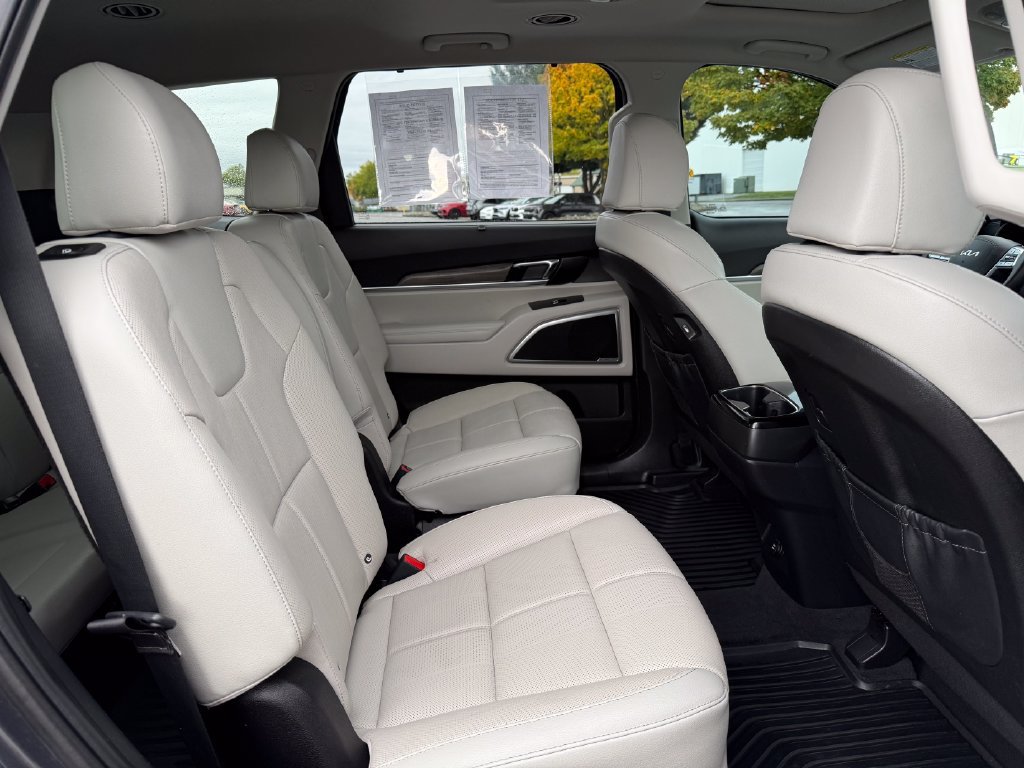 Certified 2022 Kia Telluride EX w/ EX Premium Package AWD/4WD image 14