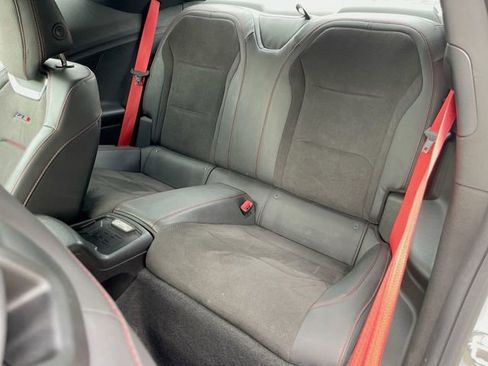 Used 2018 Chevrolet Camaro ZL1 image 25