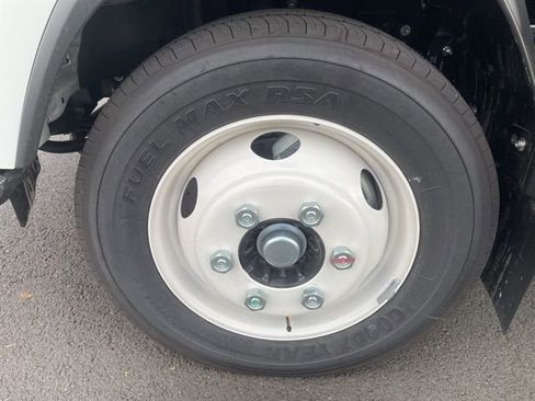 New 2025 Chevrolet Low Cab Forward 5500XG image 17