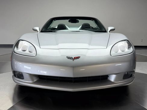Used 2009 Chevrolet Corvette Convertible w/ Preferred Equipment Group RWD image 3