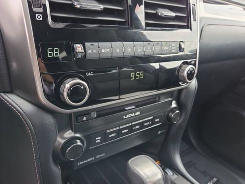 Certified 2023 Lexus GX 460 Premium w/ Premium Package AWD/4WD image 19