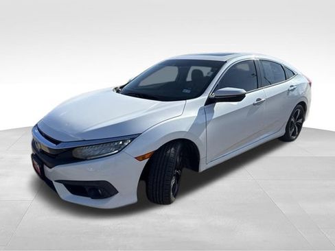 Used 2017 Honda Civic Touring image 3