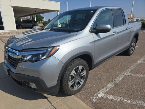 Used 2019 Honda Ridgeline RTL image 2
