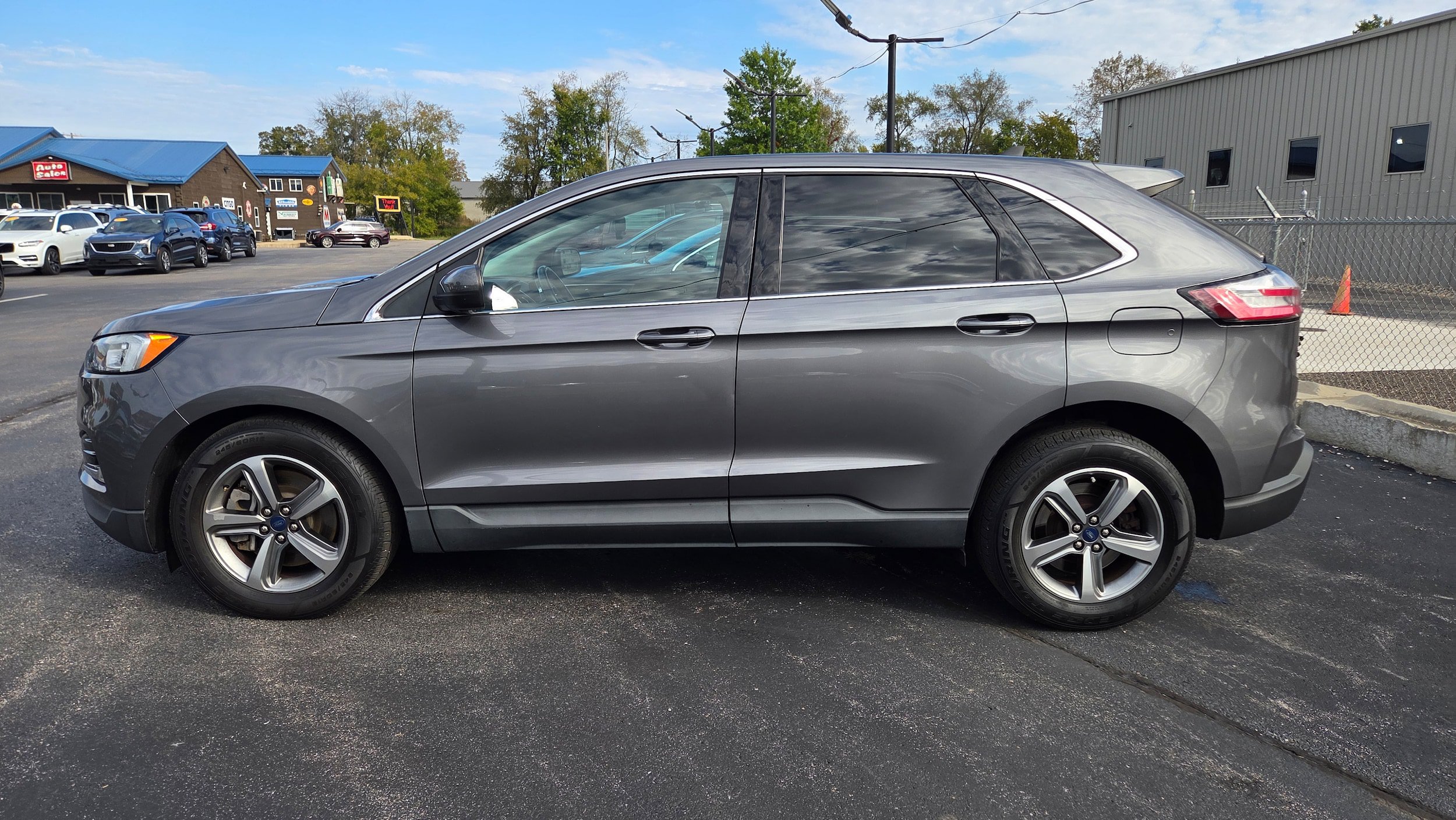 Used 2021 Ford Edge SEL w/ Convenience Package AWD/4WD image 17