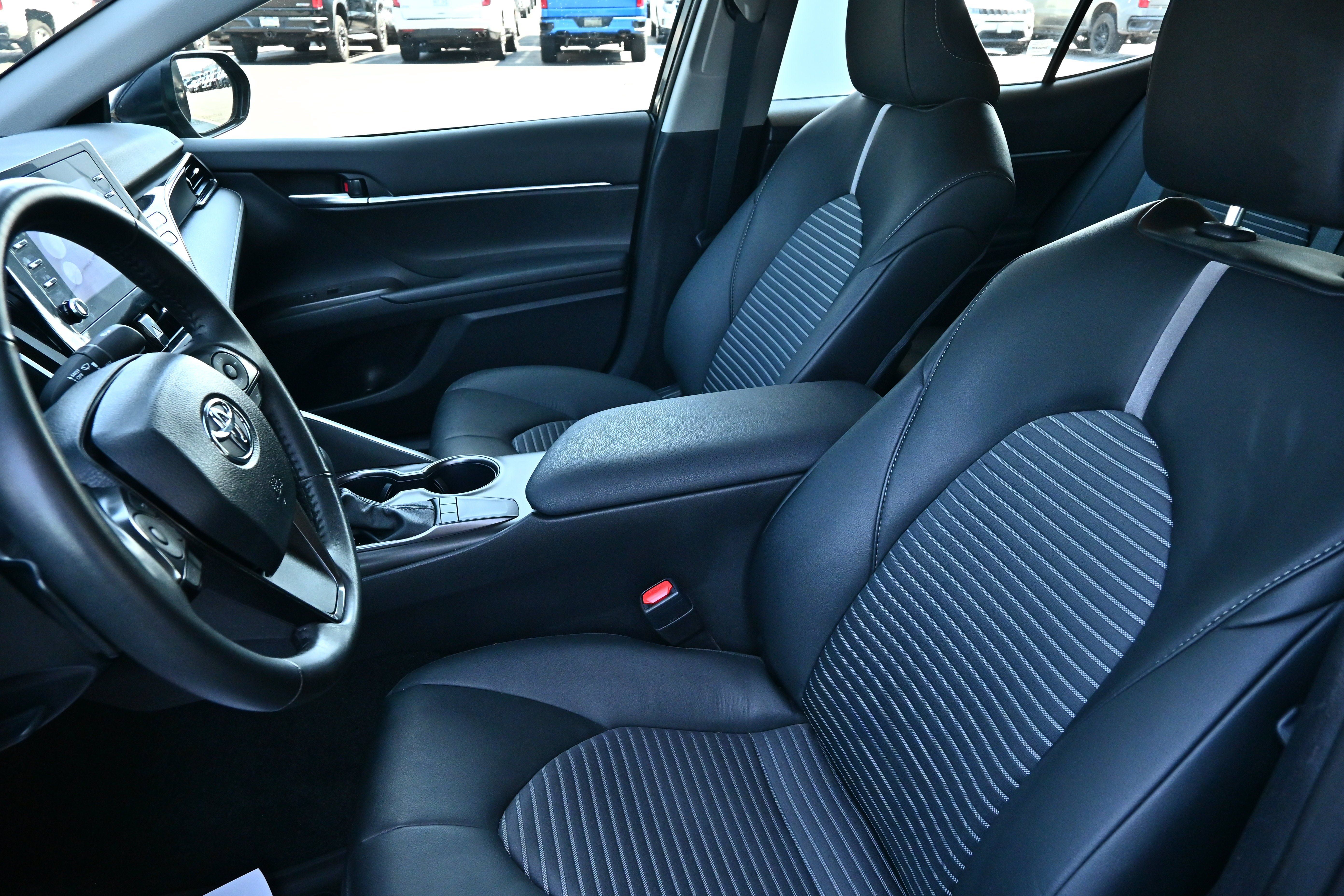 Used 2024 Toyota Camry SE w/ Convenience Package FWD image 19