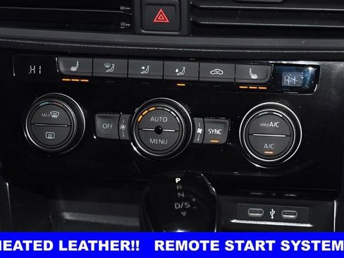 Used 2024 Volkswagen Jetta SE FWD image 14