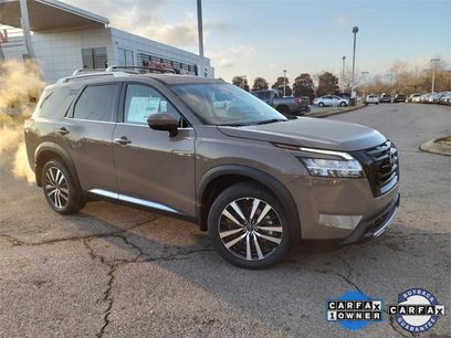 Certified 2024 Nissan Pathfinder Platinum w/ Black Appearance Package