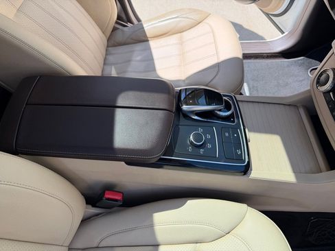 Used 2016 Mercedes-Benz GLE 350 4MATIC image 24