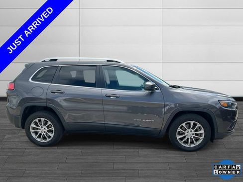 Used 2021 Jeep Cherokee Latitude Lux FWD image 3