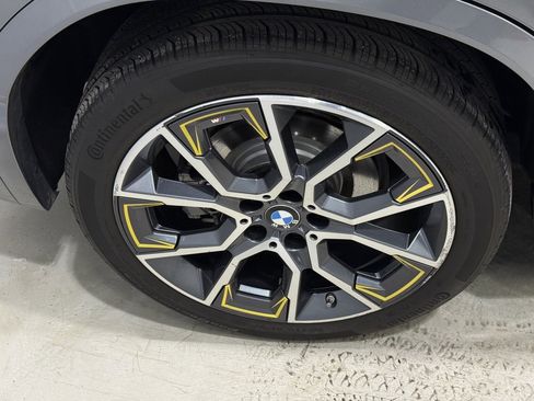 Certified 2023 BMW X2 xDrive28i w/ Edition Goldplay image 9