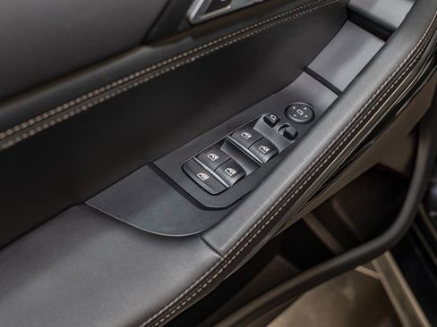 Used 2025 BMW X6 M60i AWD/4WD image 14