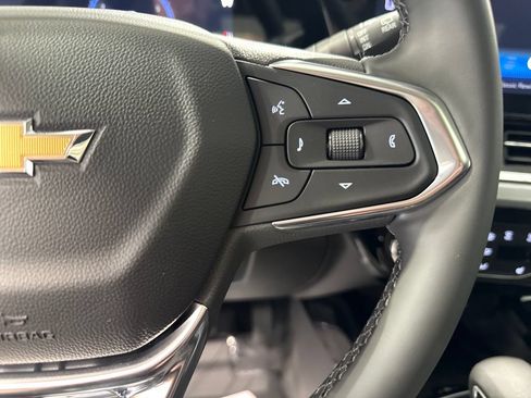 New 2026 Chevrolet Trax LT w/ Sunroof Package FWD image 6