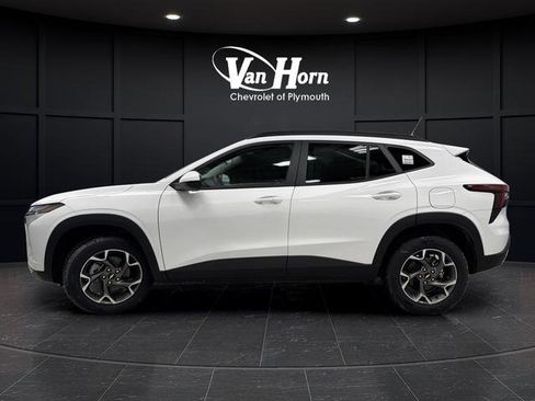 New 2026 Chevrolet Trax LT w/ Driver Confidence Package image 11