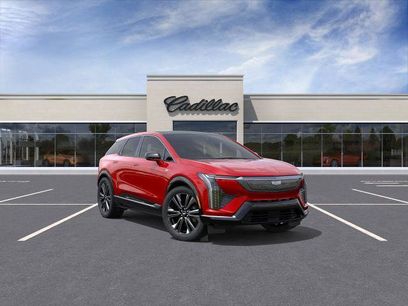 New 2025 Cadillac Optiq Luxury 2 w/ LPO, Floor Liner Package