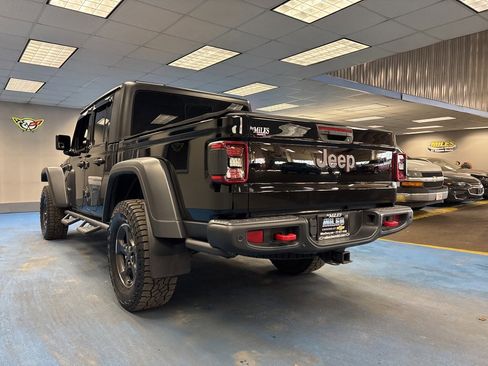 Used 2020 Jeep Gladiator Rubicon image 10
