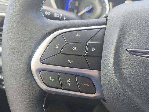 New 2026 Chrysler Pacifica Select image 24