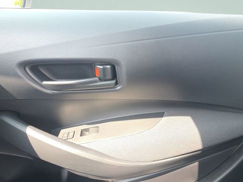 Used 2025 Toyota Corolla LE image 16