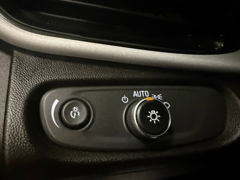 Used 2017 Chevrolet Volt LT image 36