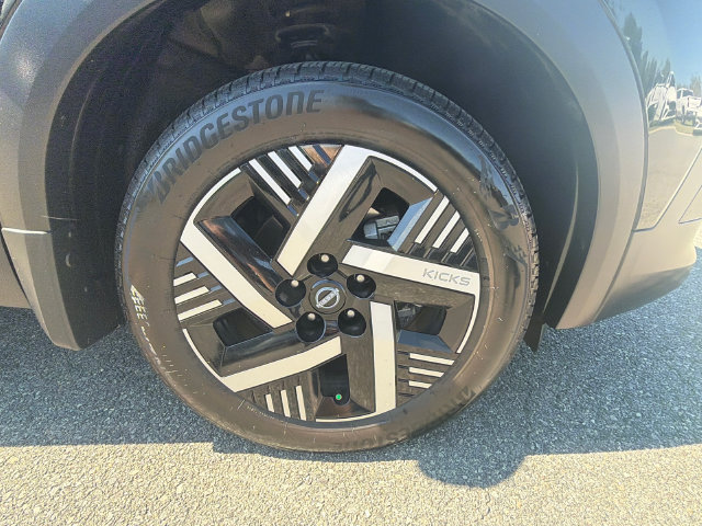 Certified 2026 Nissan Kicks SV FWD image 12