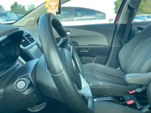 Used 2017 Chevrolet Sonic LT FWD image 12