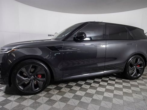 Used 2025 Land Rover Range Rover Sport Autobiography image 10