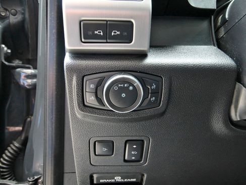 Used 2021 Ford F250 Platinum image 27