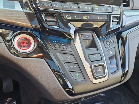 Used 2023 Honda Odyssey Elite image 23