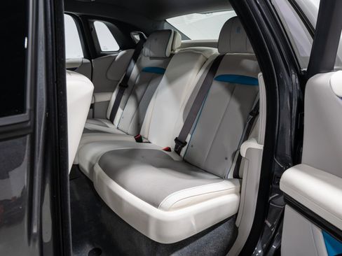 Used 2024 Rolls-Royce Ghost AWD/4WD image 76