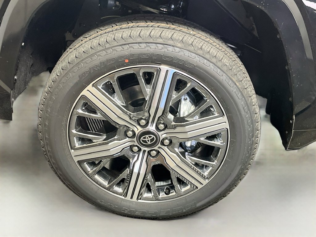 New 2026 Toyota Tundra Capstone AWD/4WD image 9