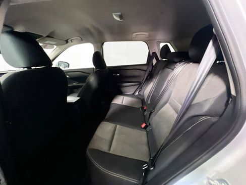 Used 2024 Nissan Rogue SV image 29