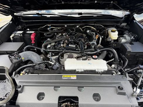 Used 2024 Toyota Tacoma TRD Off-Road w/ TRD Off Road Upgrade Package AWD/4WD image 11