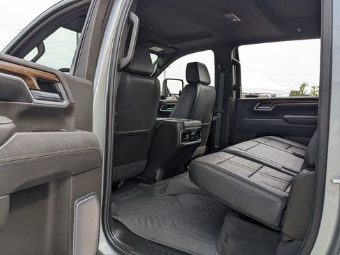 Used 2025 Chevrolet Silverado 2500 High Country w/ High Country Premium Package image 59