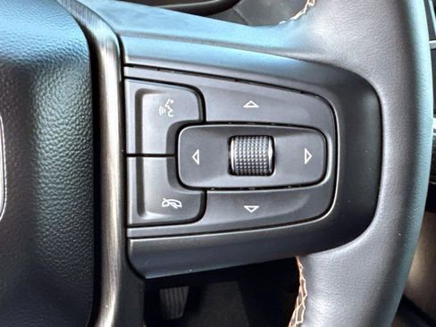 Used 2024 GMC Yukon AT4 image 27