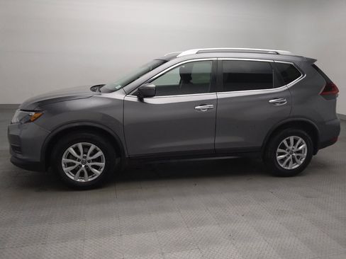 Used 2020 Nissan Rogue SV FWD image 2