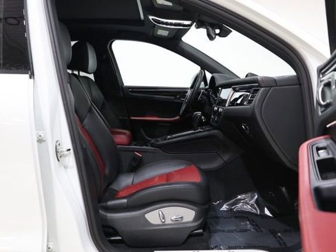 Used 2023 Porsche Macan S AWD/4WD image 35