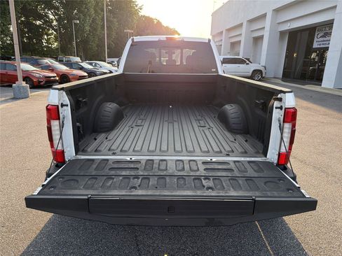 Used 2019 Ford F450 Platinum w/ Platinum Ultimate Package AWD/4WD image 18