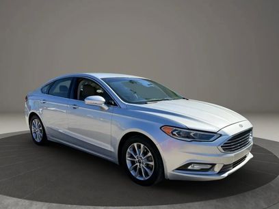 Used 2017 Ford Fusion SE w/ Fusion SE Technology Package