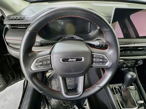 Used 2022 Jeep Compass Trailhawk w/ Trailhawk Elite Group image 11