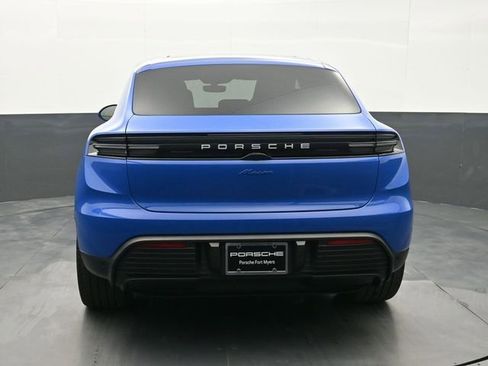 New 2026 Porsche Macan Electric RWD image 22