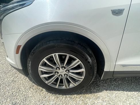 Used 2017 Cadillac XT5 Luxury w/ Driver Awareness Package FWD image 17