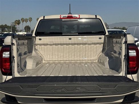 New 2026 GMC Canyon Elevation image 25