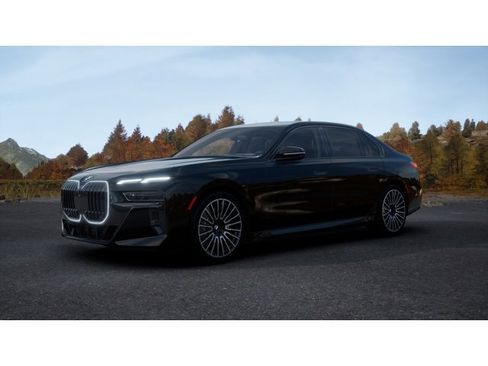 New 2026 BMW 740i image 1