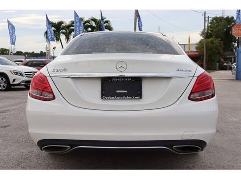 Used 2018 Mercedes-Benz C 300 4MATIC Sedan image 8