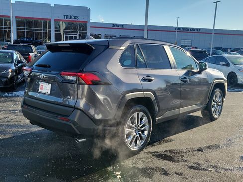 Certified 2023 Toyota RAV4 XLE Premium image 5